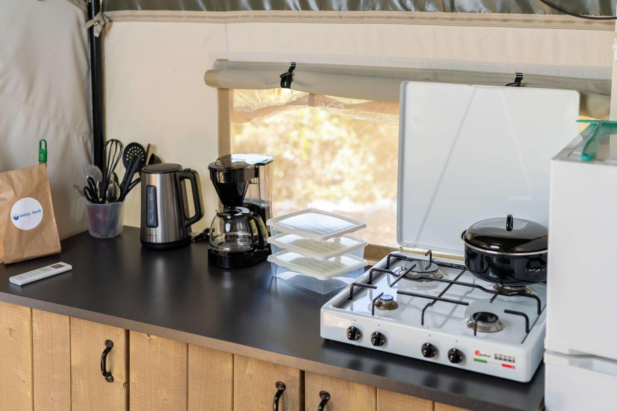 Easyatent Safari Tent Lanterna 카르바포랏 객실 사진